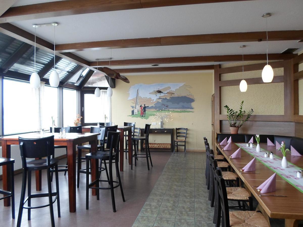 Hôtel Flugplatzrestaurant Wallmuhle à Atting Extérieur photo